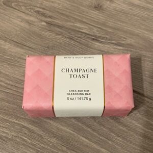 Bath & Body Works Champagne Toast Shea Butter Cleansing Bar